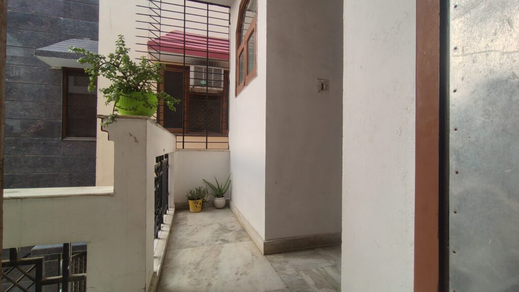 1 RK FULLY FURNISHED ROOM